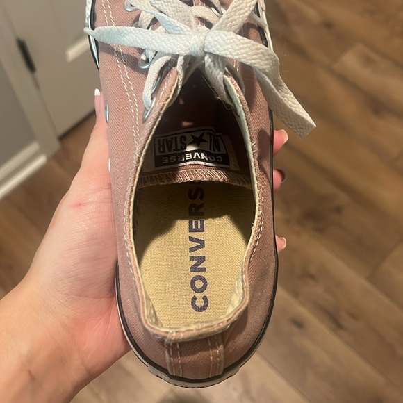 Brown Chuck Taylor’s Size 7.5 - Picture 3 of 4